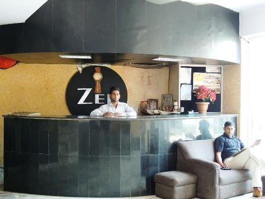 Hotel Zee